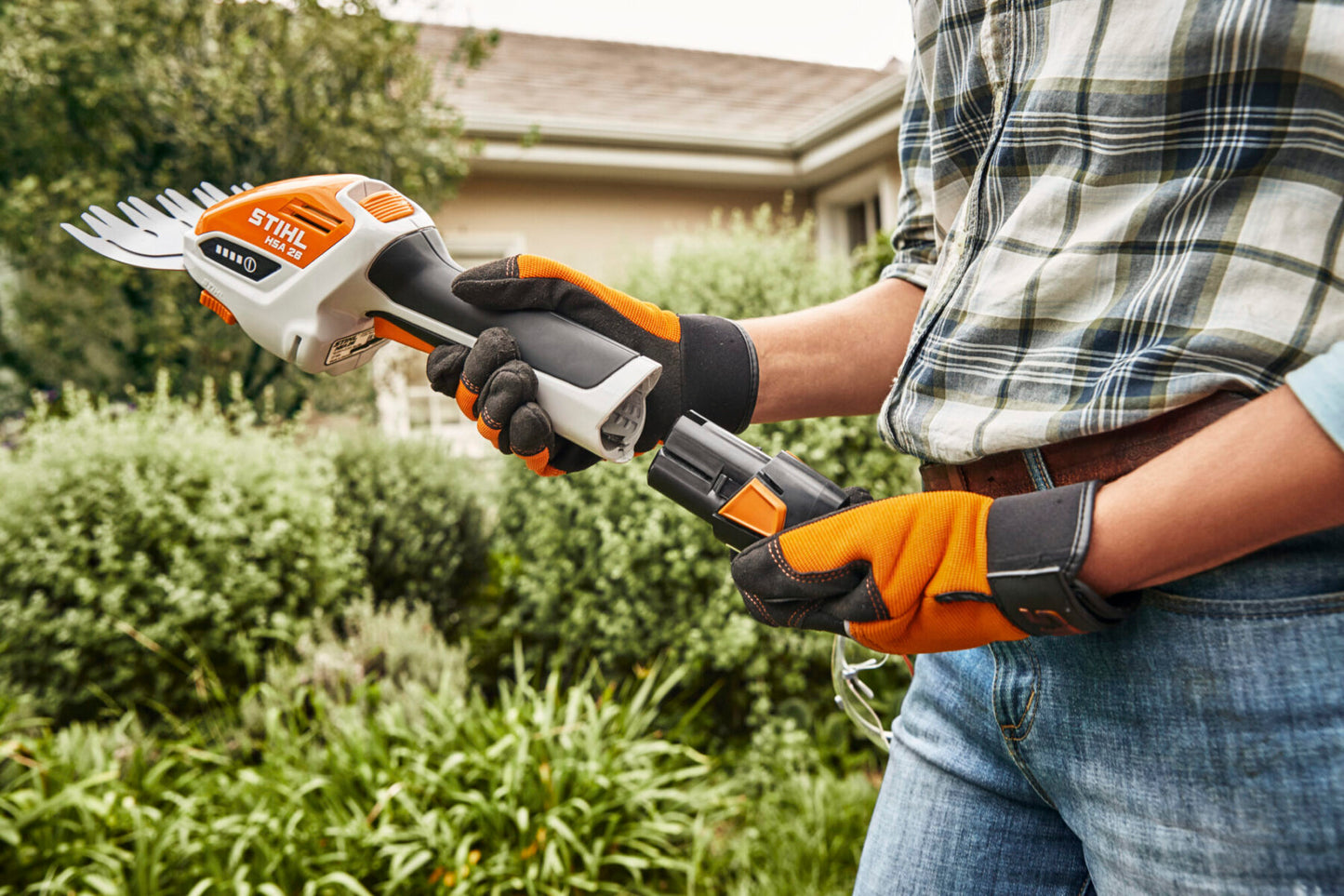 STIHL TRIMMER/HÆKKEKLIPPER HSA 26 KOMPLET